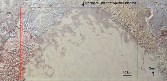 Le glacier Spoutnik Planitia, au nord de Pluton, est représenté ici dans une mosaïque de couleurs réalisée à partir des images New Horizons de la NASA. Le cadre rouge a été ajouté pour montrer la majeure partie de la région contenant des caractéristiques sombres attribuées au mouillage du glacier par l'azote liquide provenant d'un processus de fonte basale sous le glacier. Crédit image : NASA / Johns Hopkins APL / SwRI.