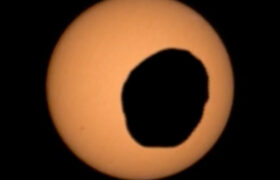 Le rover Perseverance de la NASA repère Phobos traversant le Soleil