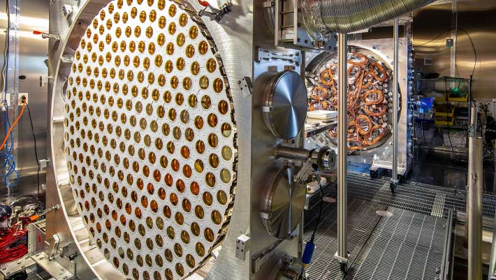 Des physiciens détectent un signal curieux lors de la recherche de particules de matière noire insaisissables