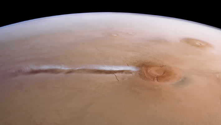 Un nuage martien géant pourrait se former grâce à une physique jamais vue auparavant dans l'atmosphère planétaire
